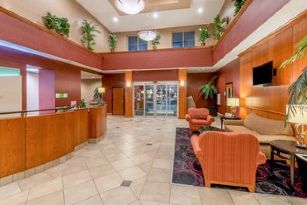 Holiday Inn & Suites GRAND JUNCTION-AIRPORT 4