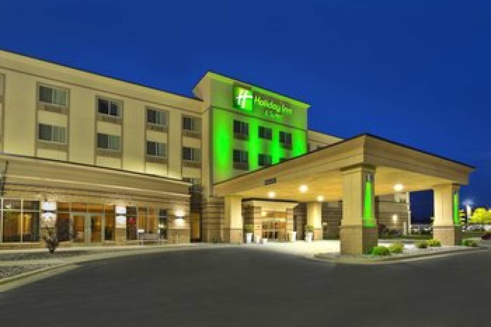 Holiday Inn & Suites GREEN BAY STADIUM 6