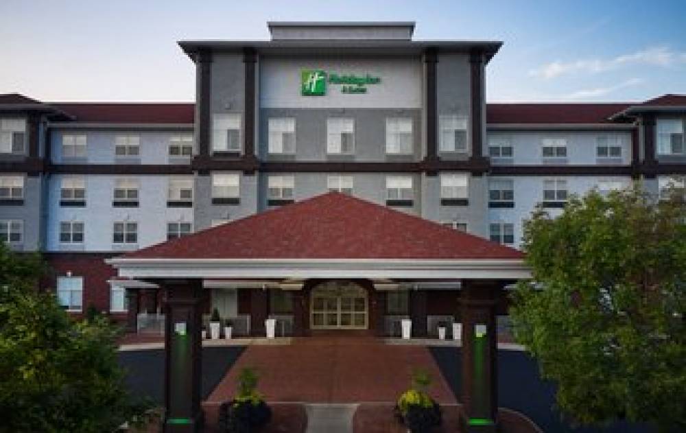 Holiday Inn & Suites Madison West