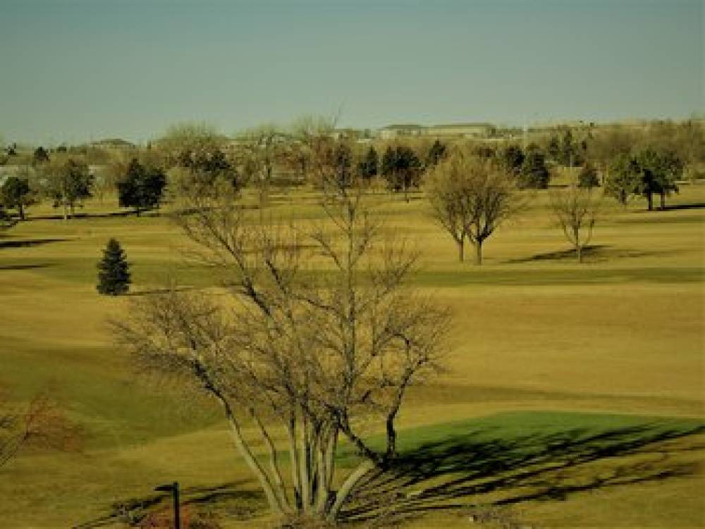 Holiday Inn & Suites SIOUX FALLS - AIRPORT 6