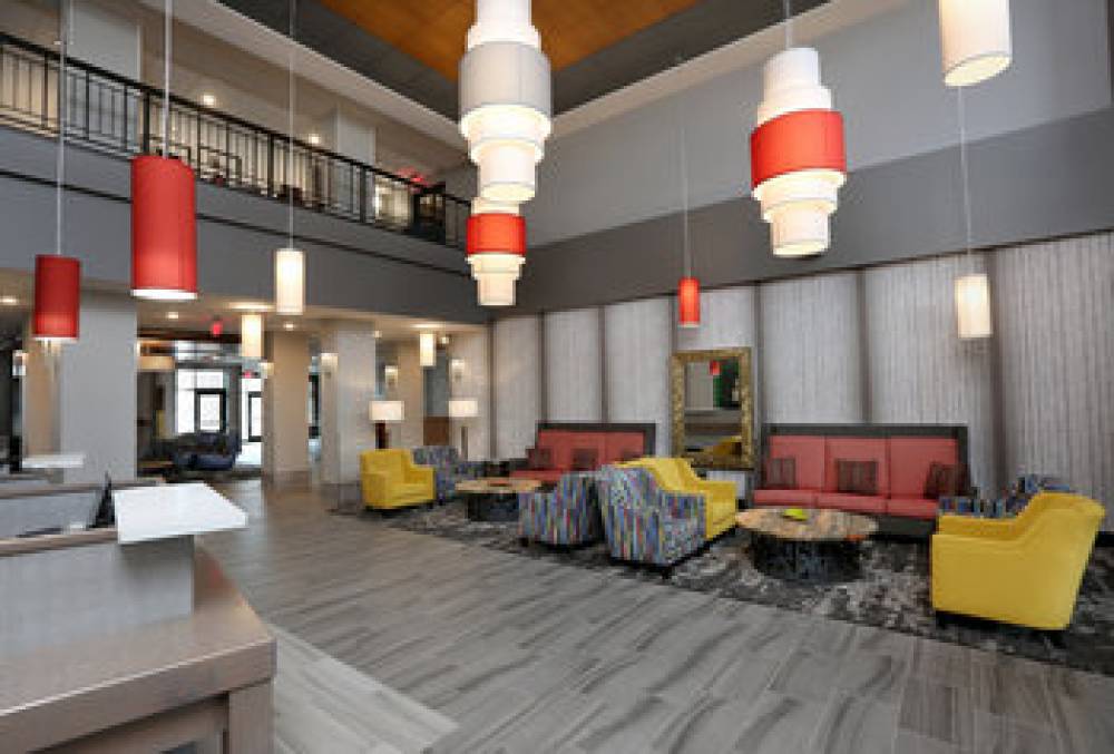 Holiday Inn & Suites SIOUX FALLS - AIRPORT 4