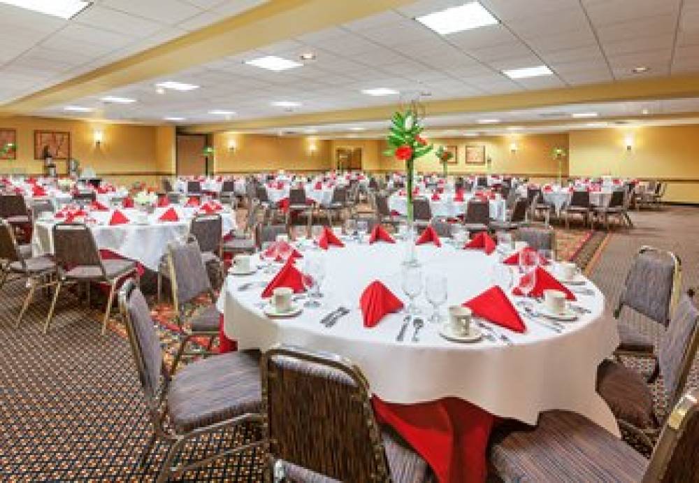 Holiday Inn & Suites SPRINGFIELD - I-44 8