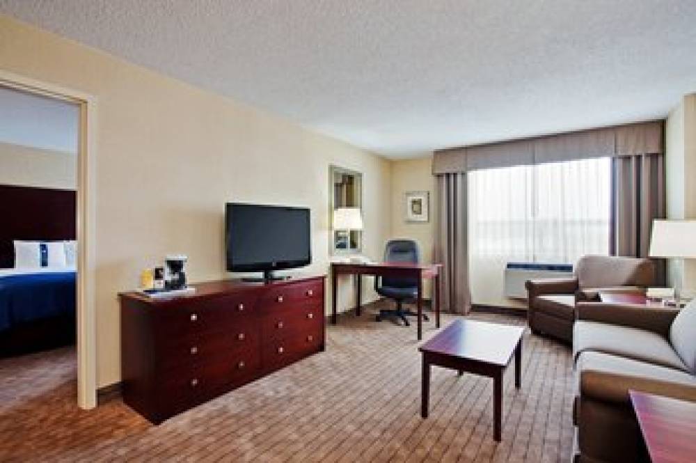 Holiday Inn & Suites WINNIPEG-DOWNTOWN 4