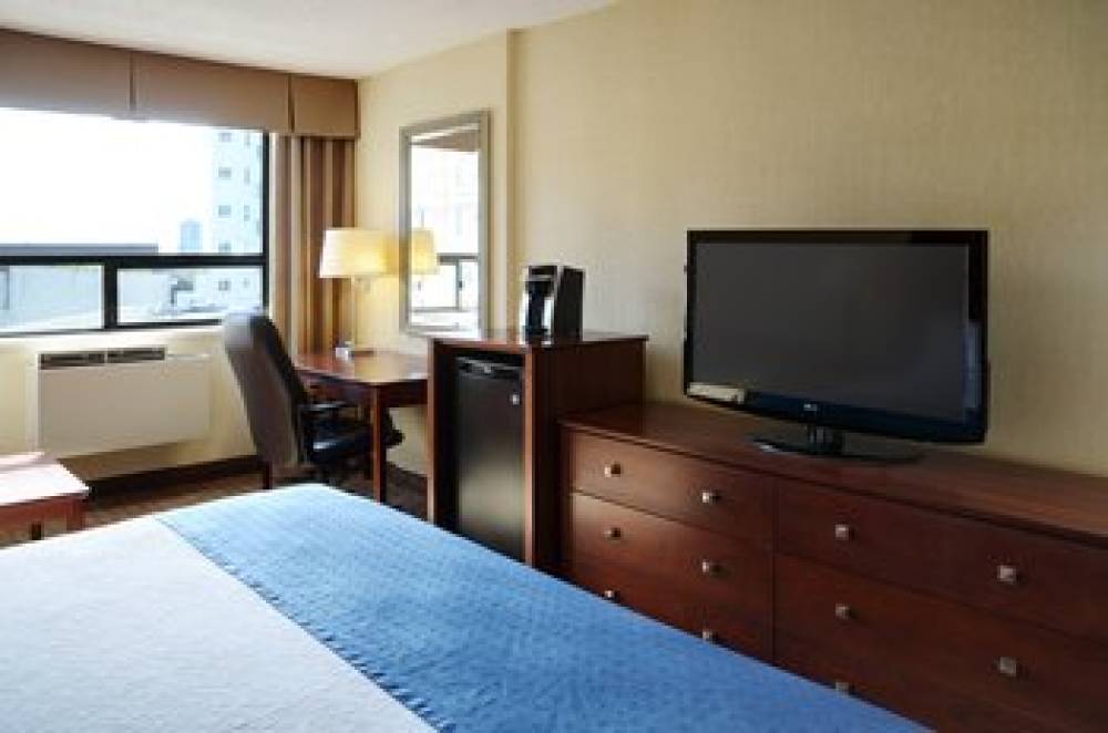 Holiday Inn & Suites WINNIPEG-DOWNTOWN 2