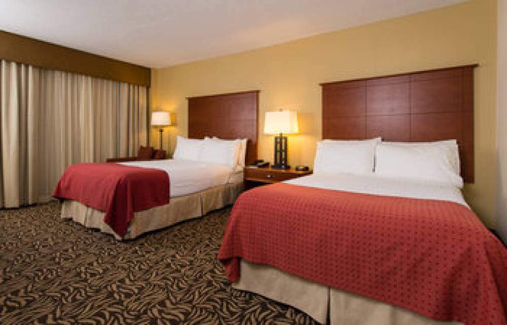 Holiday Inn WILMINGTON-MARKET ST. 10