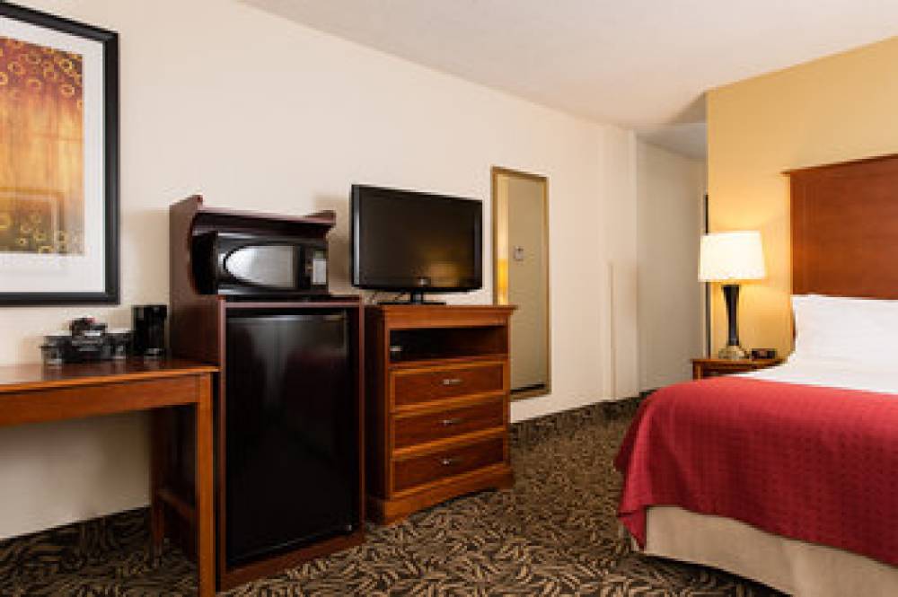 Holiday Inn WILMINGTON-MARKET ST. 8