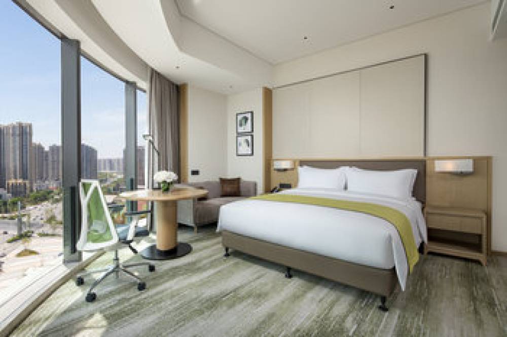 Holiday Inn ZHENGZHOU RIVERSIDE 8