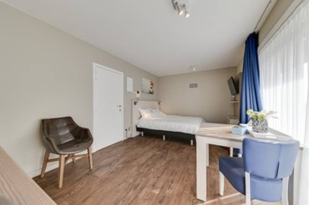 HOLIDAY SUITES DE HAAN 3