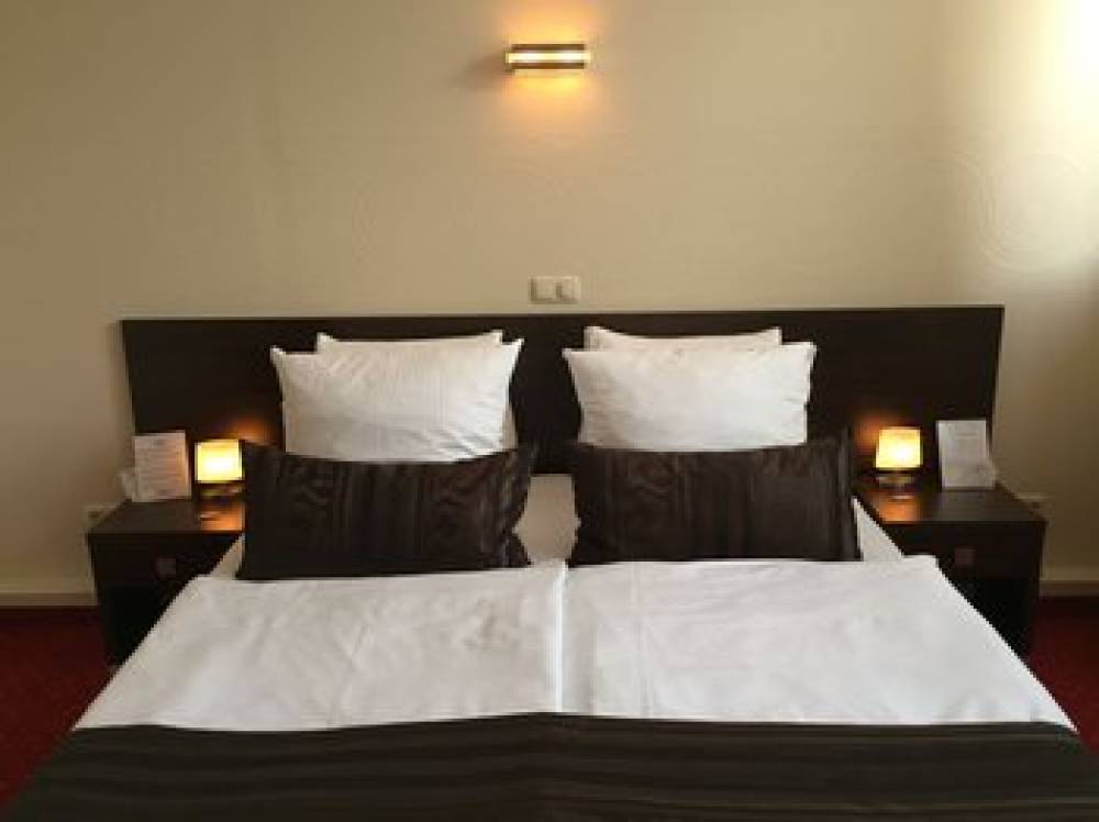 HOME HOTEL WILHELMSHAVEN 7