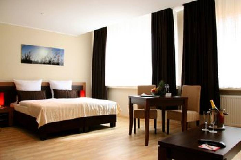 HOME HOTEL WILHELMSHAVEN 6