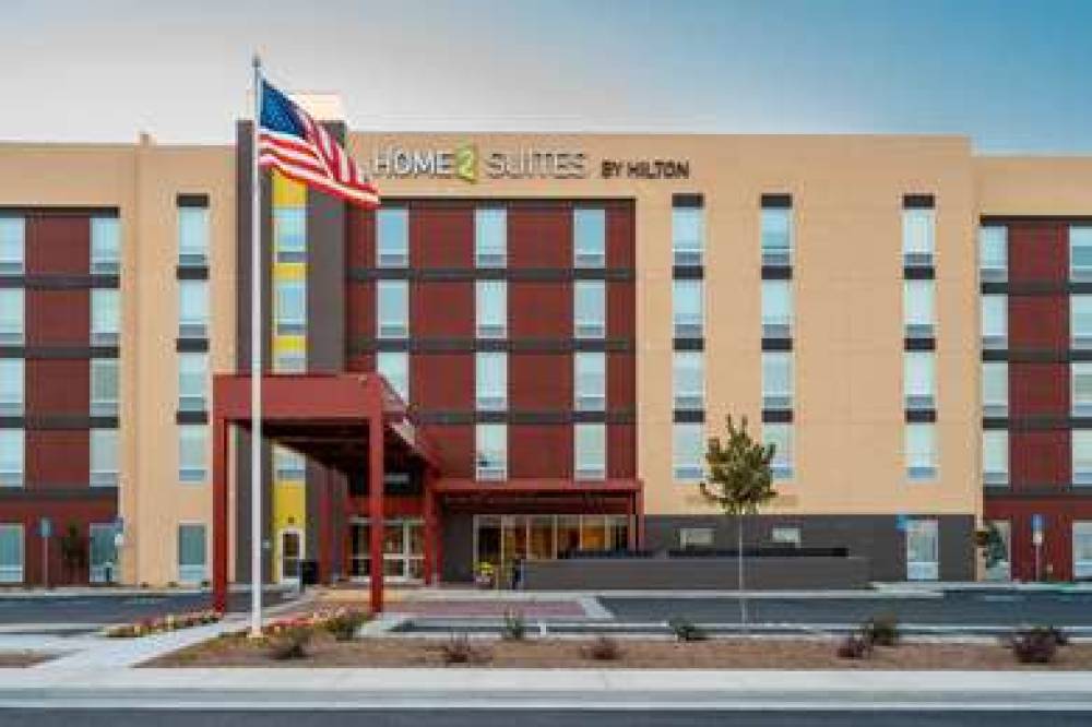 HOME2 SUITES BAKERSFIELD 1