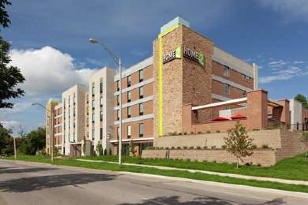 HOME2 SUITES BLOOMINGTON 4