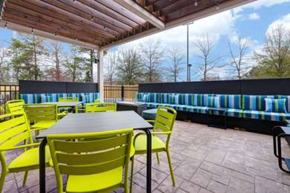 HOME2 SUITES BY HILTON BLYTHEWOOD 4