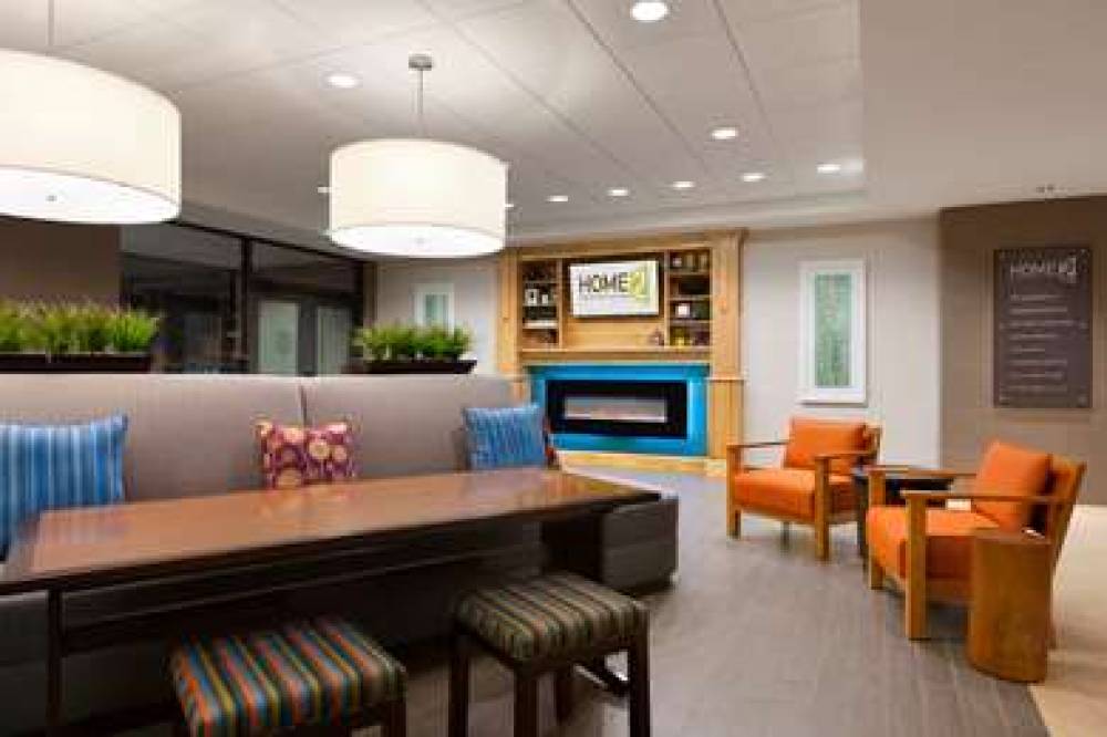 HOME2 SUITES BY HILTON CHAMPAIGN / 6