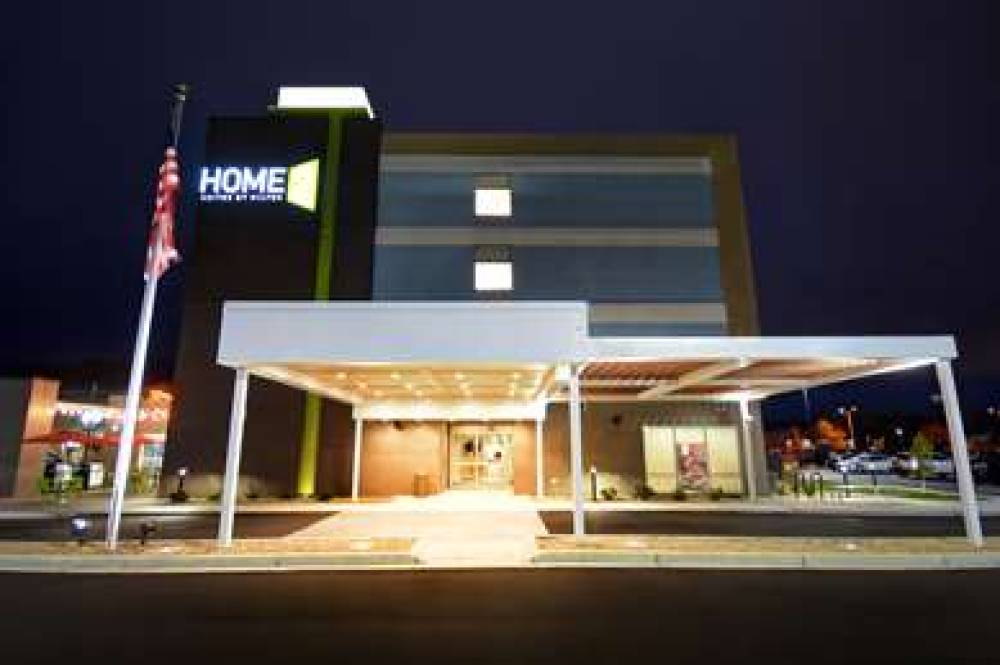 HOME2 SUITES BY HILTON EAU CLAIRE 6