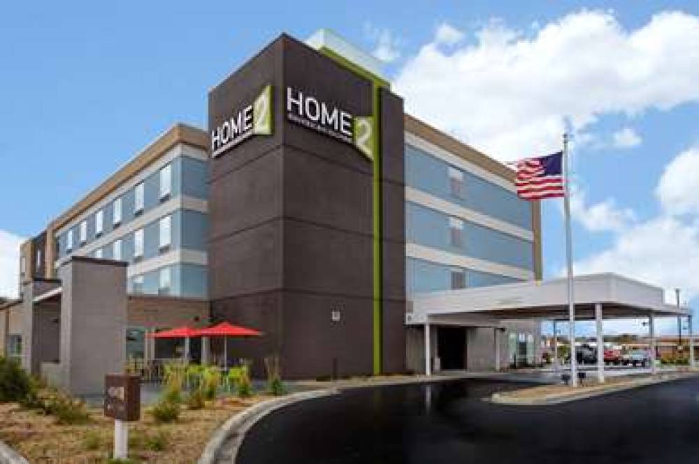 HOME2 SUITES BY HILTON EAU CLAIRE 1