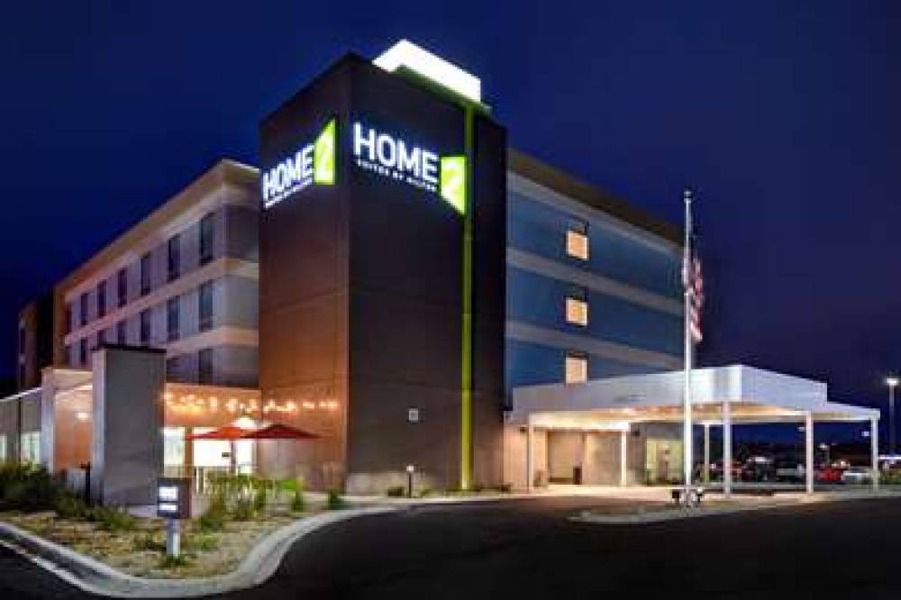 HOME2 SUITES BY HILTON EAU CLAIRE 7