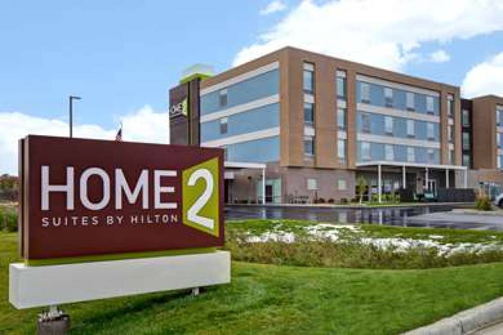 HOME2 SUITES BY HILTON EAU CLAIRE 3