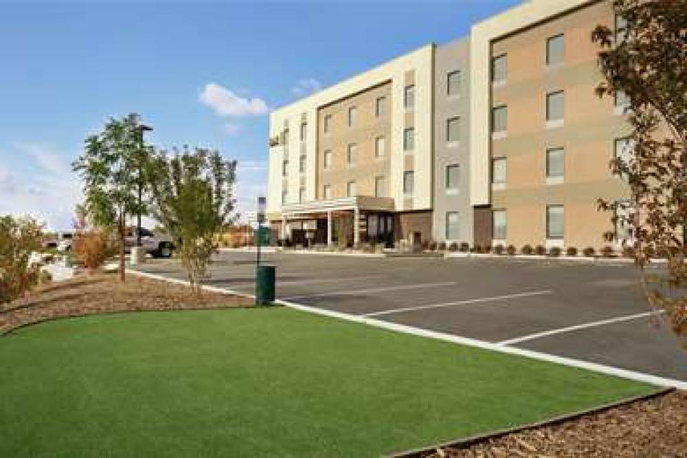 HOME2 SUITES BY HILTON ELKO 2