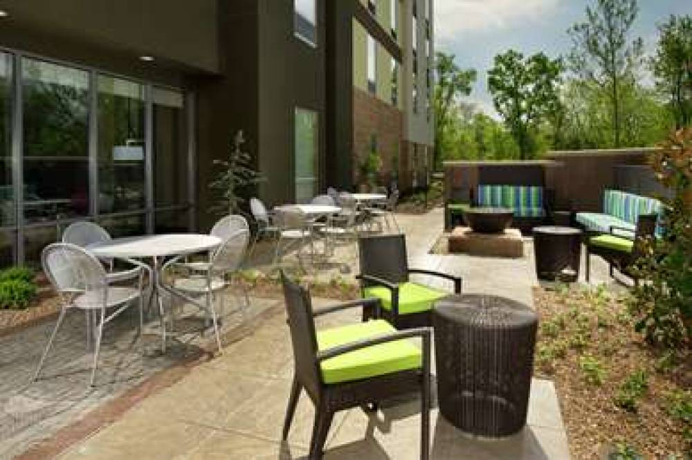 HOME2 SUITES BY HILTON LOUISVILLE E 2