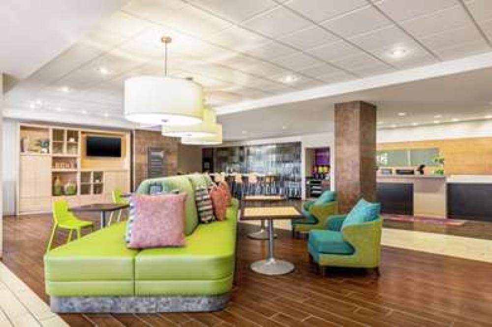 HOME2 SUITES BY HILTON LUBBOCK 9