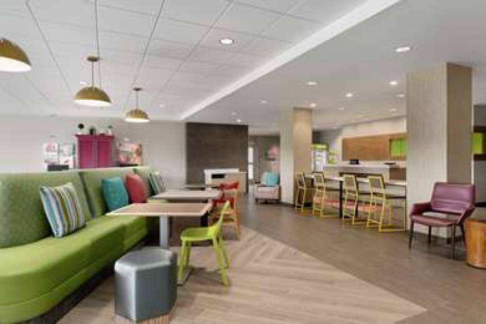 HOME2 SUITES BY HILTON MARTINSBURG 8