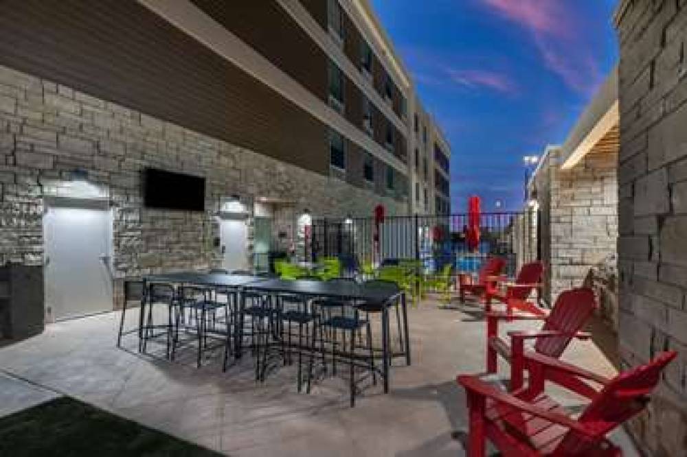 HOME2 SUITES BY HILTON MIDLAND EAST 2