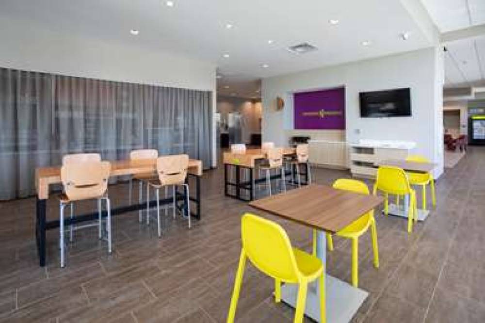 HOME2 SUITES BY HILTON OMAHA UNMC 4