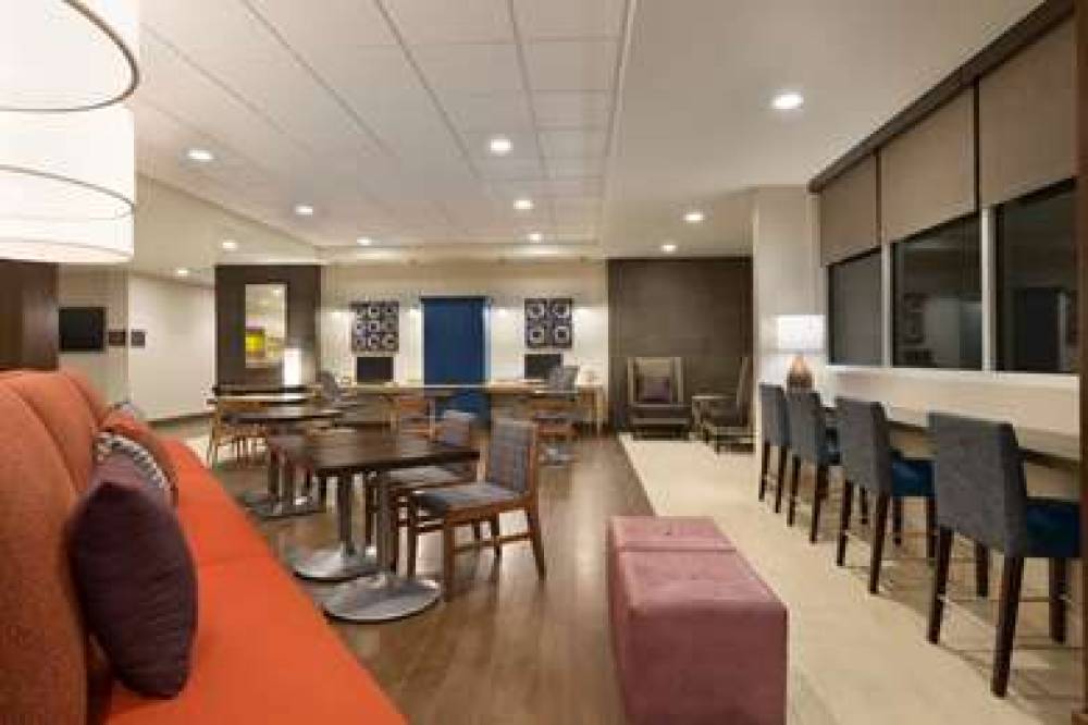 Home2 Suites By Hilton Phoenix Glendale-Westgate 6