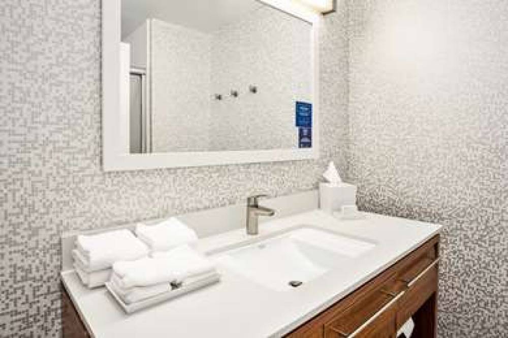 HOME2 SUITES BY HILTON SAN ANTONIO 10