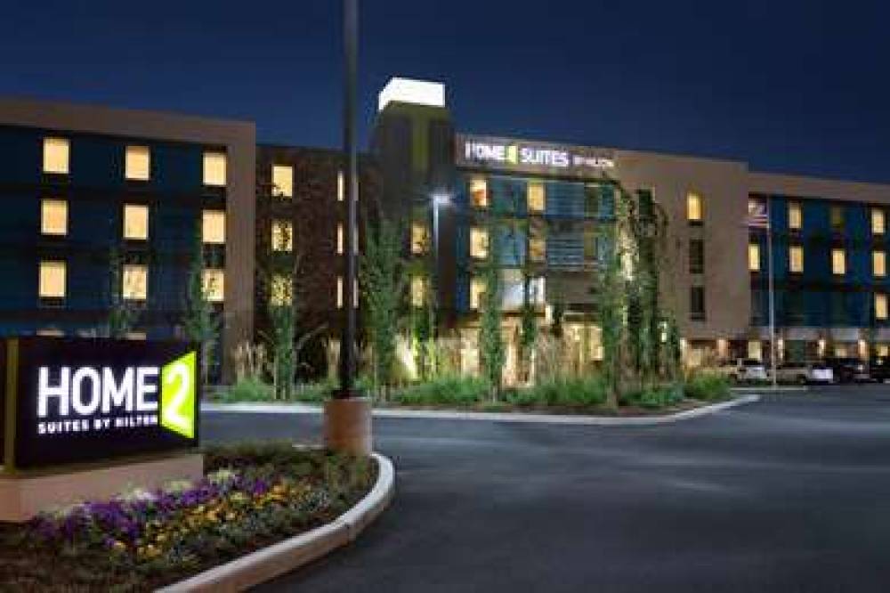 HOME2 SUITES BY HILTON SEATTLE AIRP 1