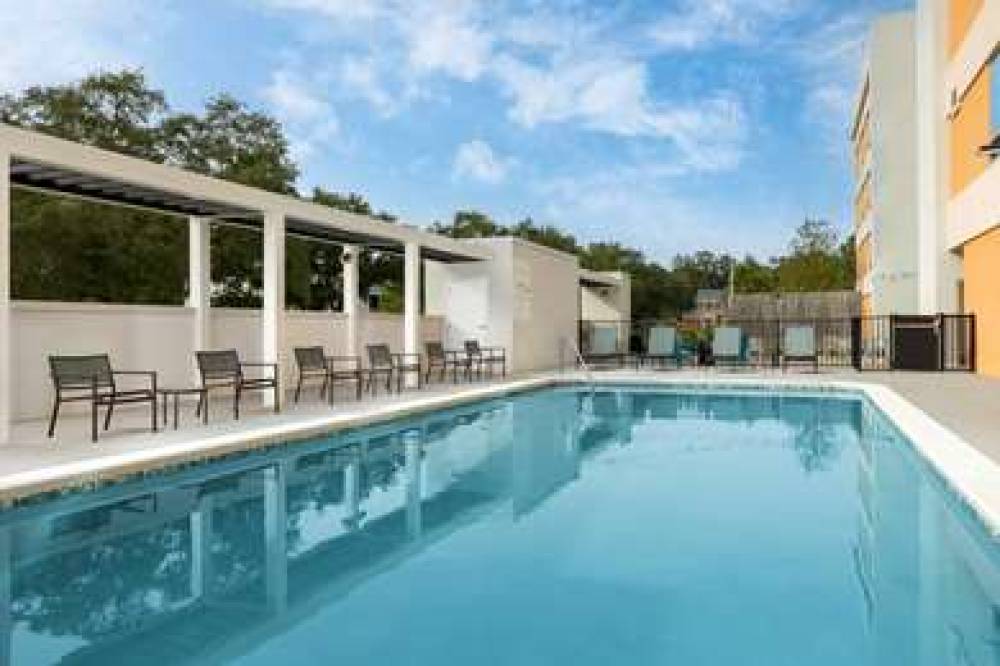 HOME2 SUITES BY HILTON TALLAHASSEE 8