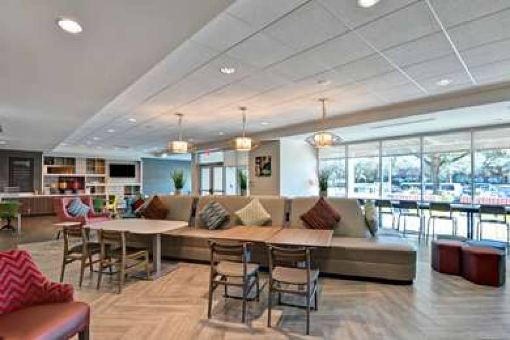 HOME2 SUITES BY HILTON TAMPA USF NE 4