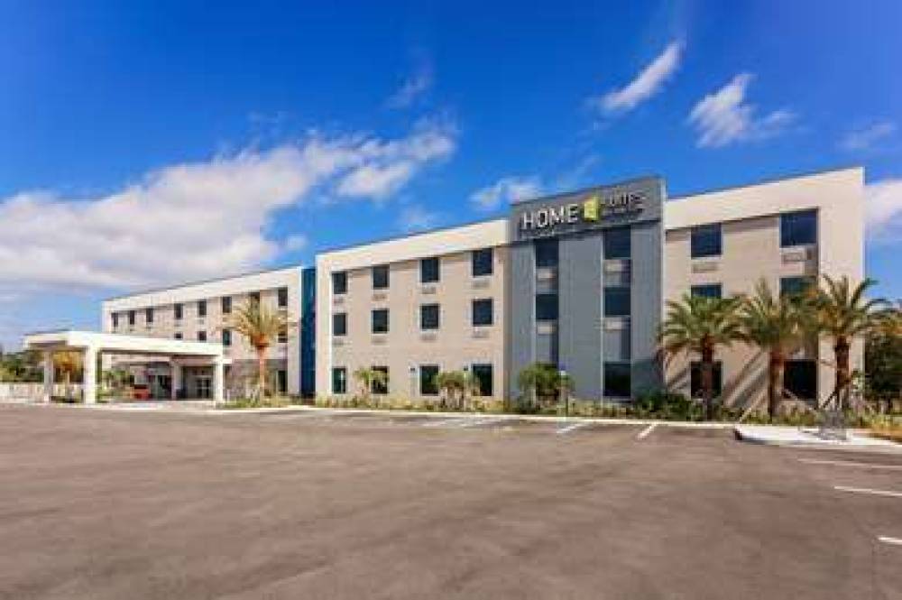 HOME2 SUITES BY HILTON VERO BEACH 1