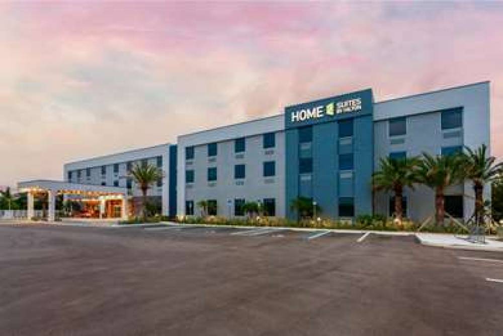 HOME2 SUITES BY HILTON VERO BEACH 3