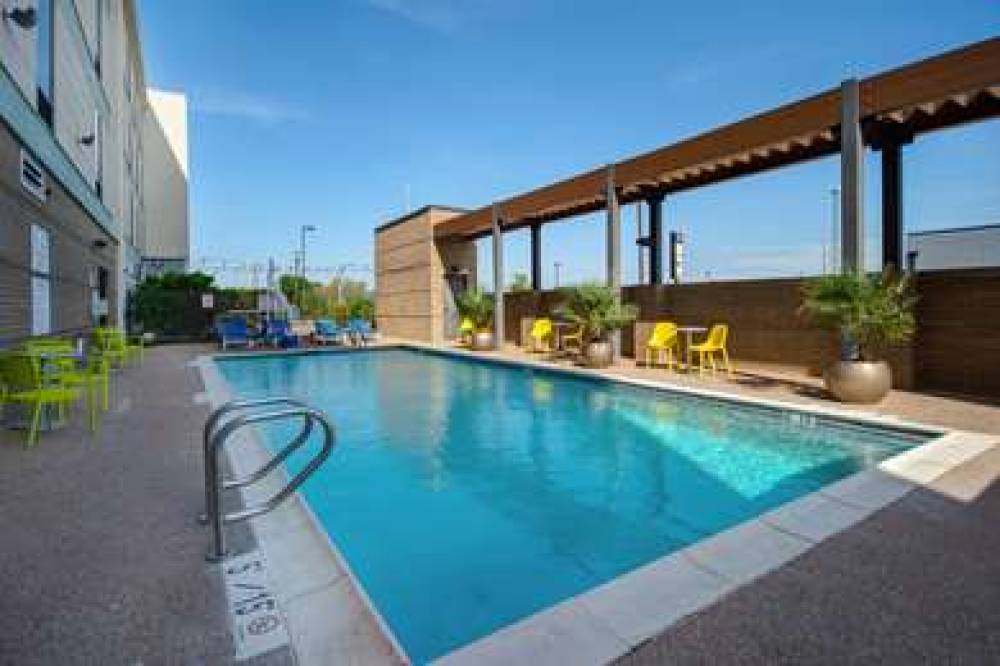 HOME2 SUITES BY HILTON WACO 8