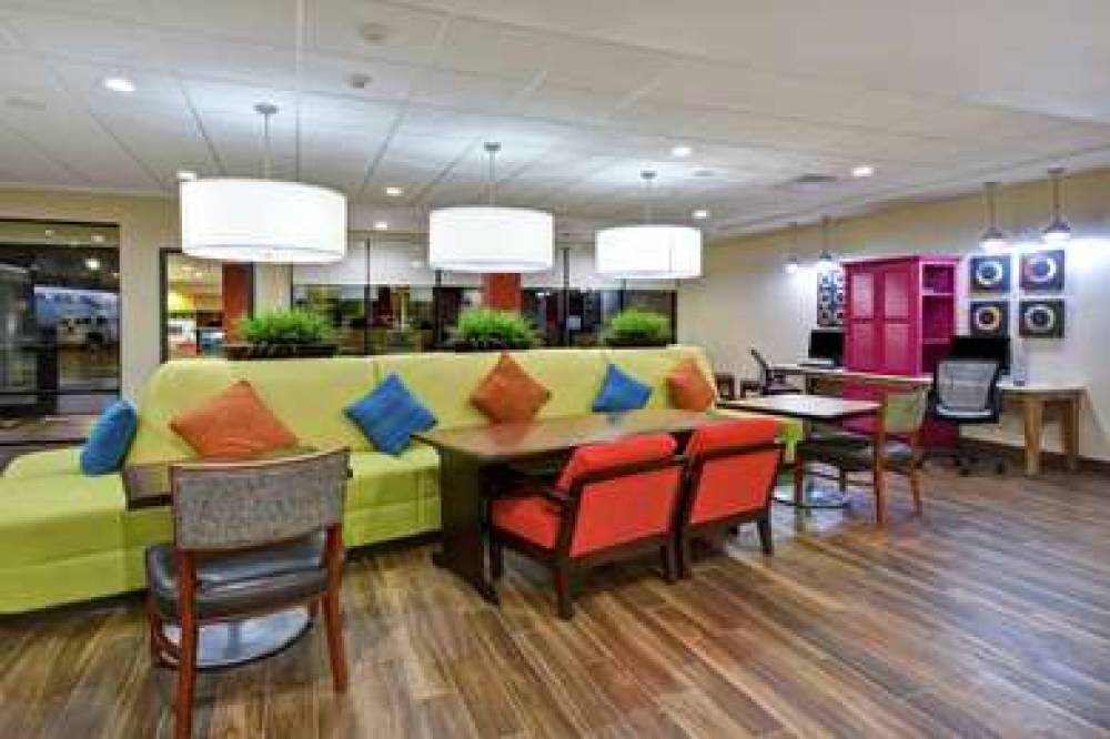 HOME2 SUITES EL RENO 5