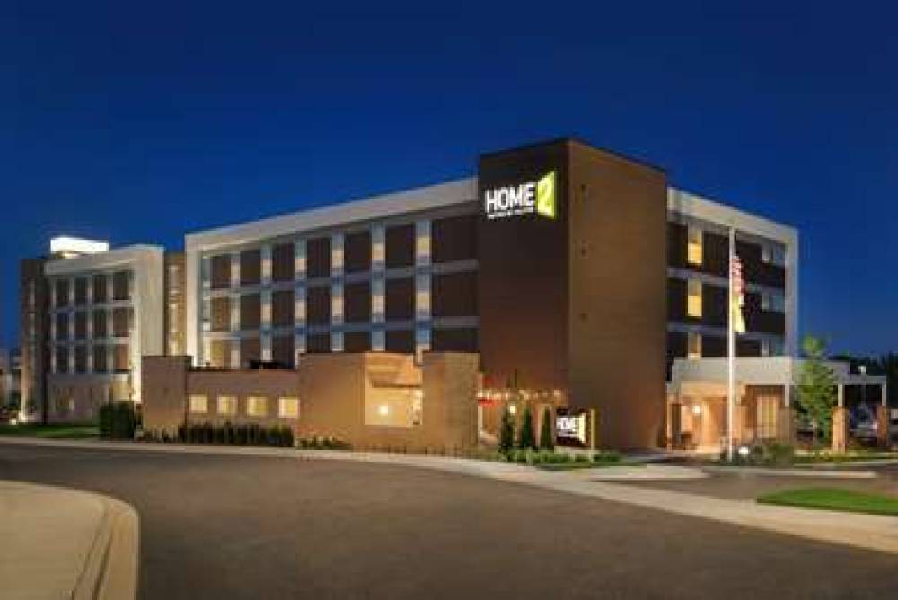 HOME2 SUITES MENOMONEE FALLS 1