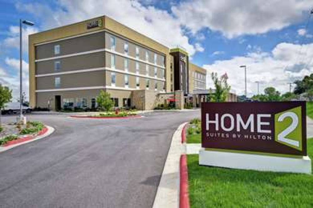 HOME2 SUITES SPRINGFIELD NORTH 1