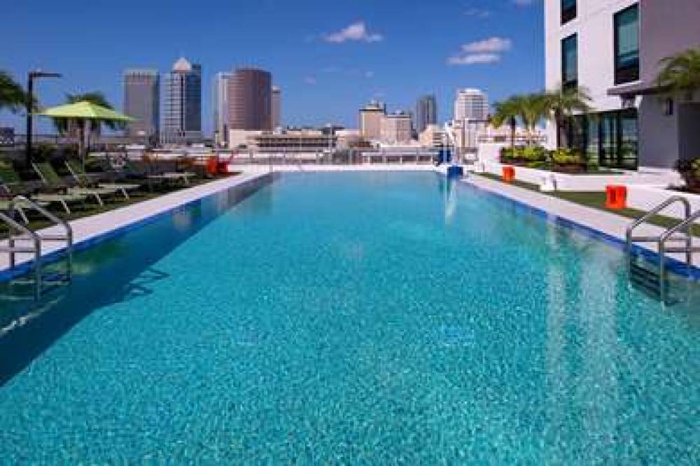 HOME2 SUITES TAMPA DOWNTOWN 9