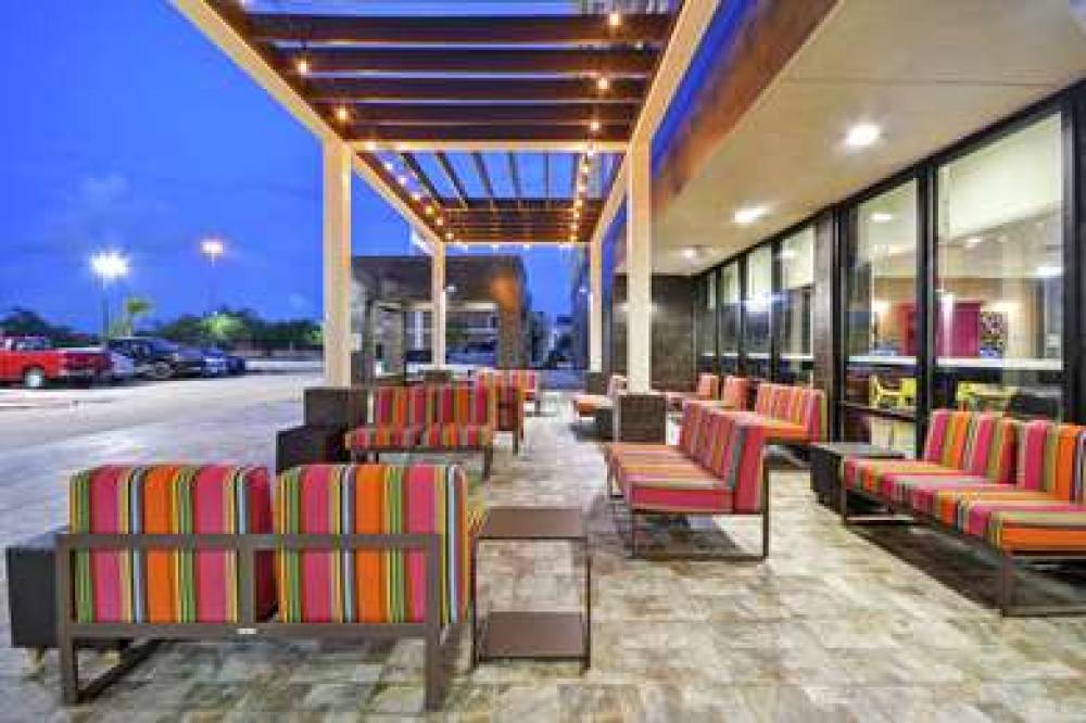 HOME2 SUITES TEXAS CITY HOUSTON 6