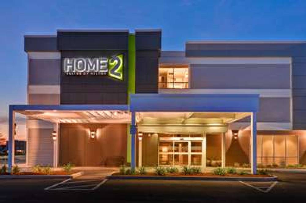 HOME2 SUITES WILLISTON, VT 7