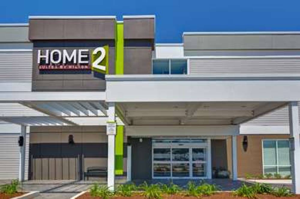 HOME2 SUITES WILLISTON, VT 1