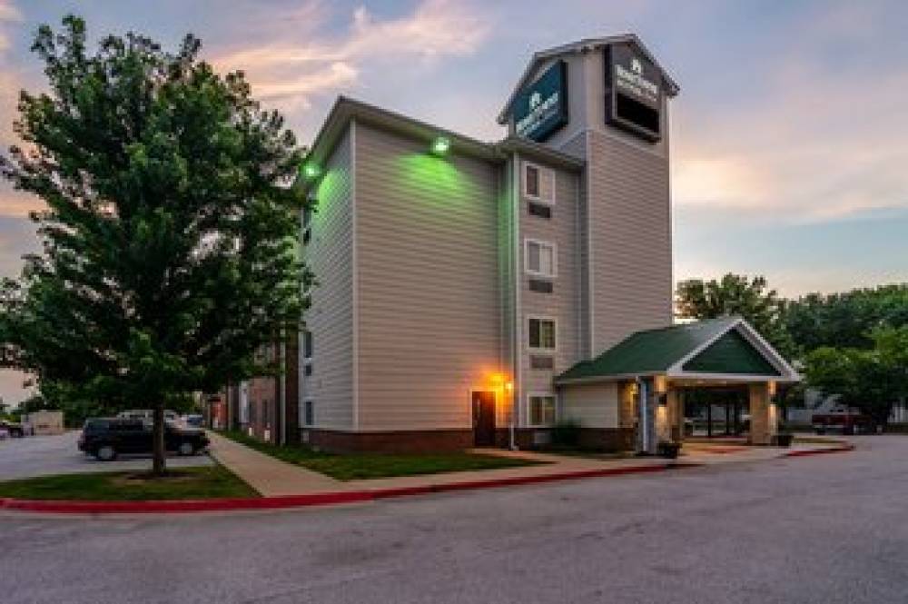 HOMETOWNE SUITES BENTONVILLE 6