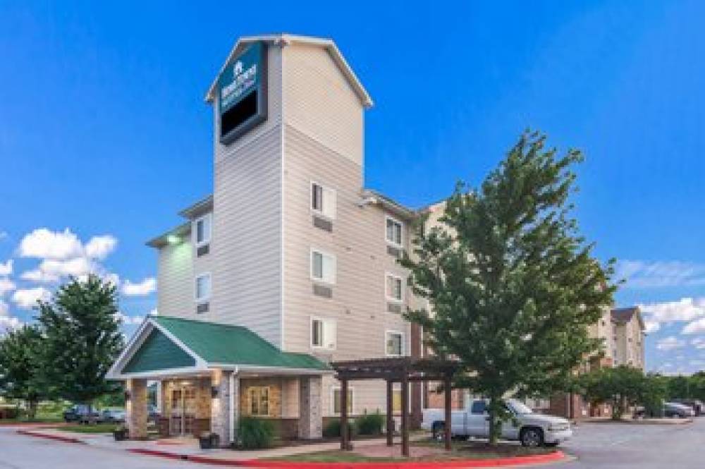 HOMETOWNE SUITES BENTONVILLE 1