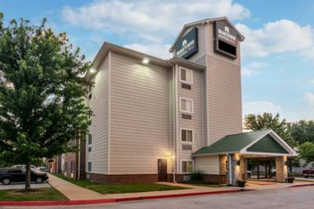 HOMETOWNE SUITES BENTONVILLE 3