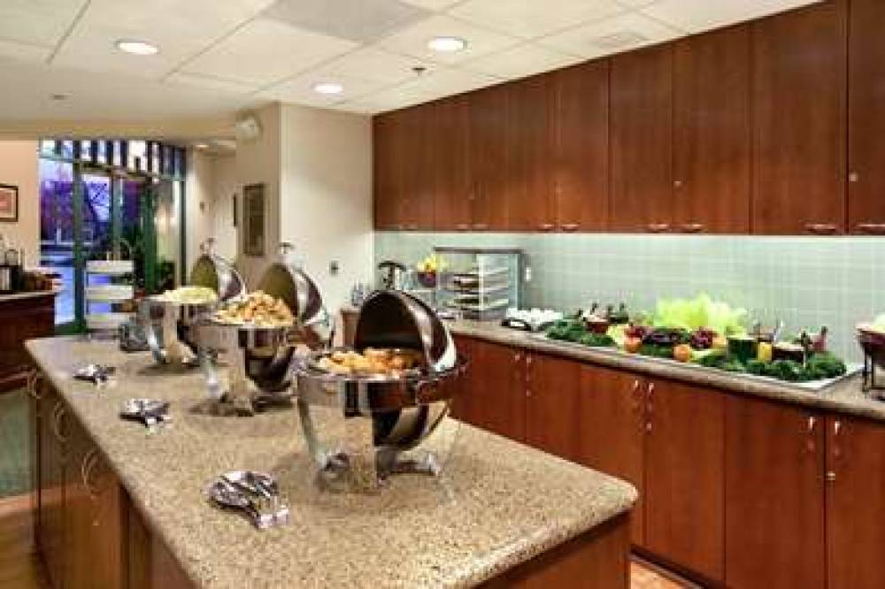 Homewood Suites By Hilton Falls Church 9