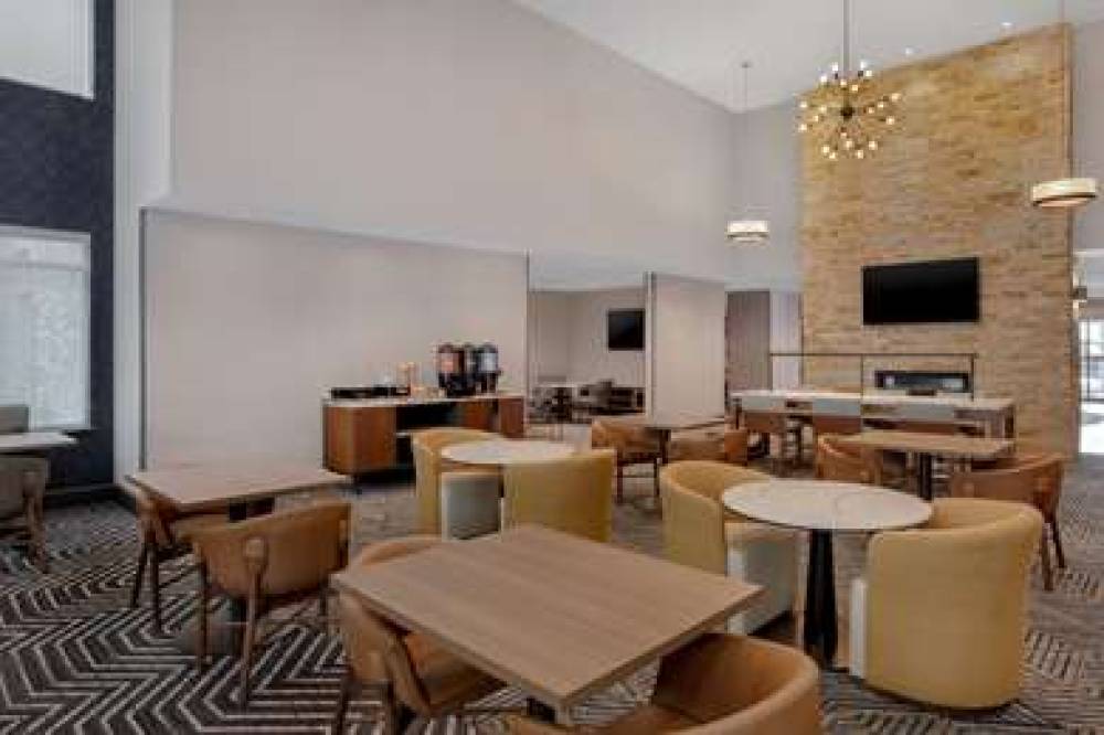 HOMEWOOD SUITES BY HILTON LACKLAND 9