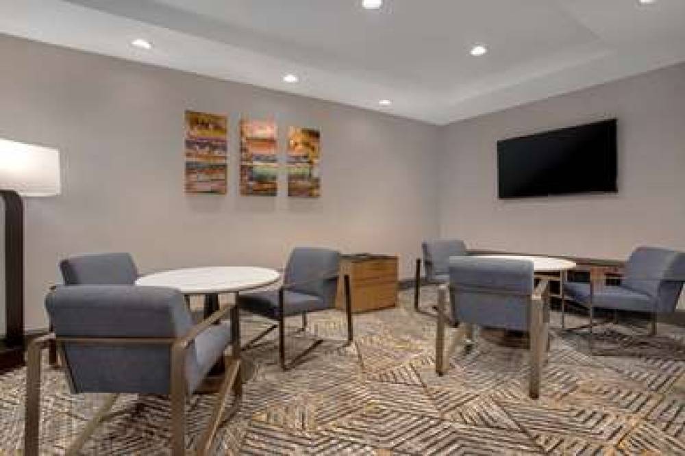 HOMEWOOD SUITES BY HILTON LACKLAND 6