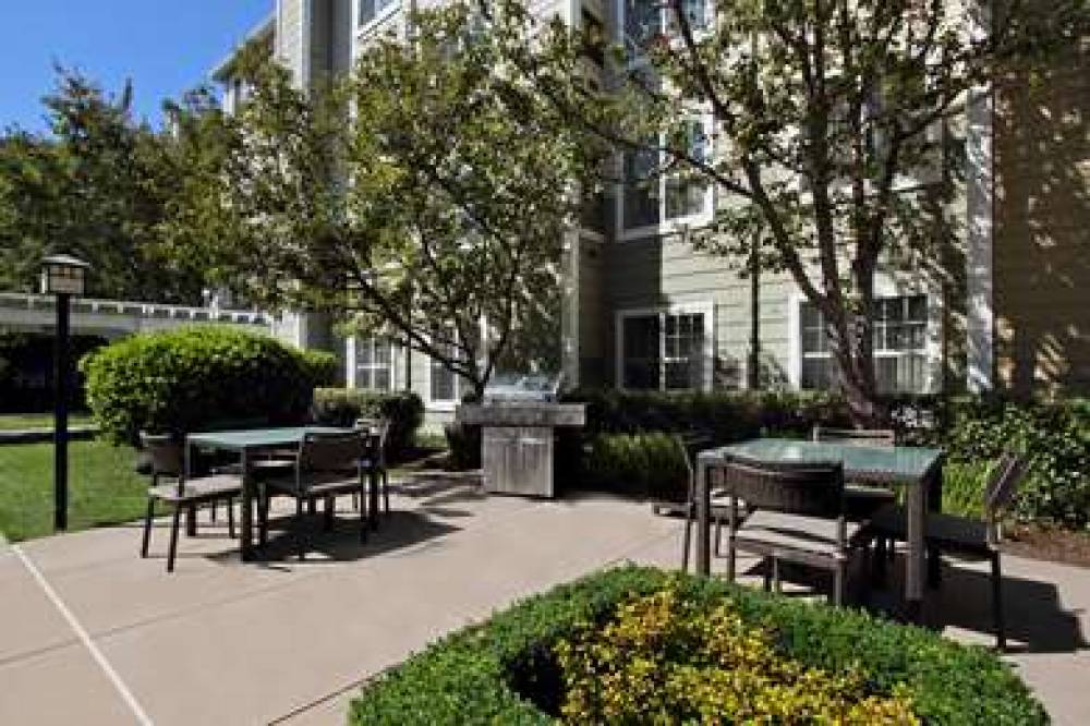 Homewood Suites By Hilton Newark-Fremont 4